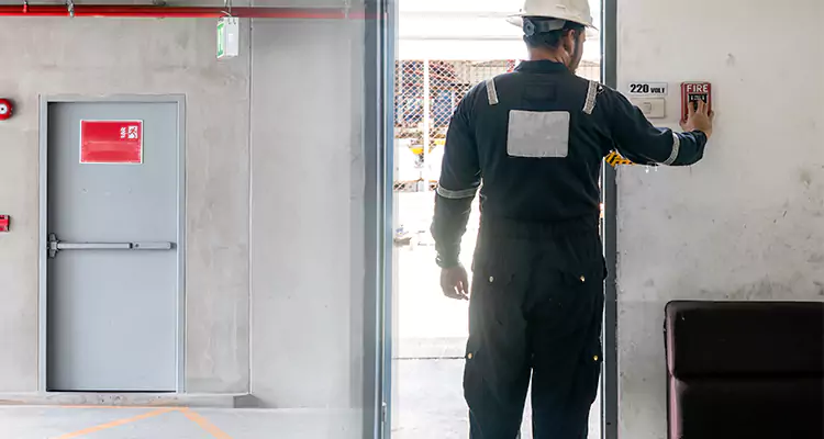 Emergency Fire Exit Door Repair in Leesburg, FL