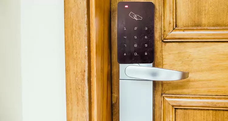 Keyless Hotel Door Locks Repair in Leesburg, FL