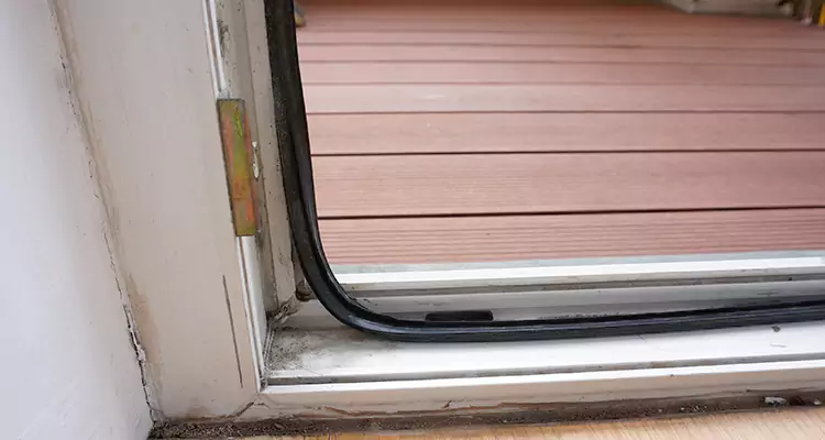 Repair Patio Doors Leaking at Bottom in Leesburg, FL