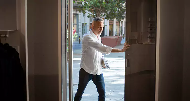 Track Cleaning and Repair for Stuck Doors in Leesburg, FL