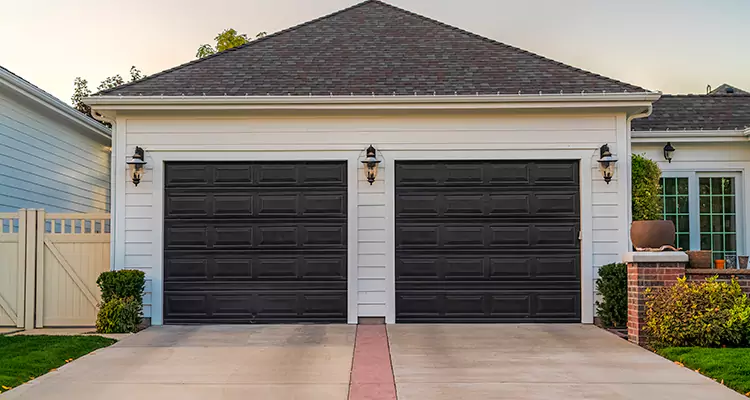Residential Local Garage Door Repair in Leesburg, FL