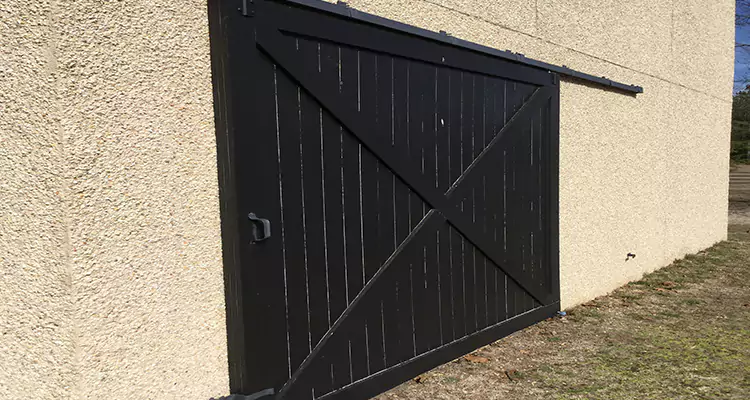 Sliding Barn Door Stuck Maintenance in Leesburg, FL